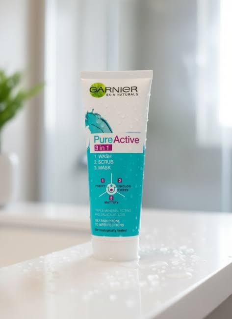 Garnier PureActive 3-in-1 Face Wash, Scrub & Mask - 100ml